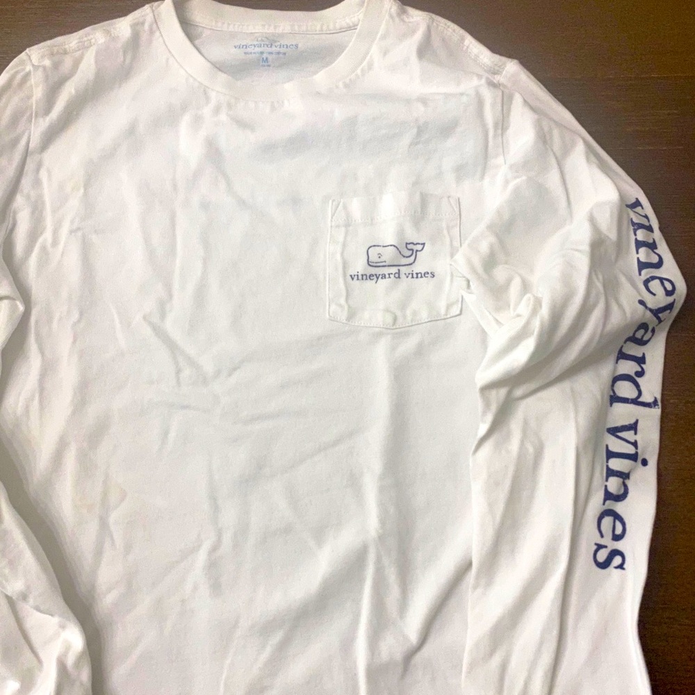 Long sleeve vineyard vines white T-shirt